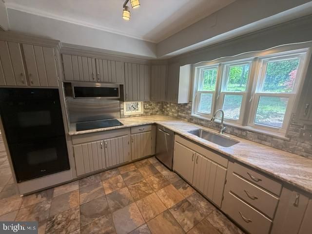 848 WHITE OAK LN, Leesport, PA 19533
