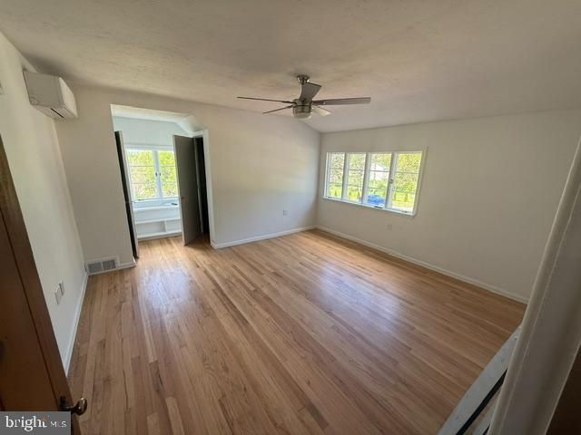 848 WHITE OAK LN, Leesport, PA 19533