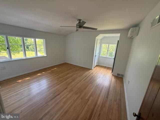 848 WHITE OAK LN, Leesport, PA 19533
