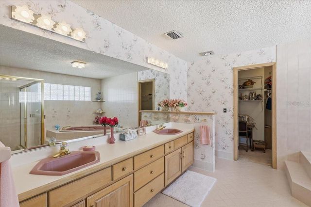 23 CHRISTOPHER COURT, Palm Coast, FL 32137