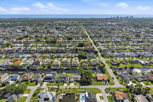 23 CHRISTOPHER COURT, Palm Coast, FL 32137