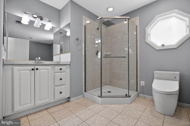 4042 DOVEVILLE LN, Fairfax, VA 22032