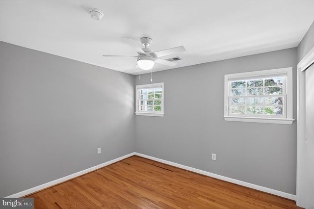 4042 DOVEVILLE LN, Fairfax, VA 22032