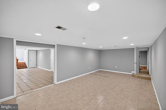 4042 DOVEVILLE LN, Fairfax, VA 22032