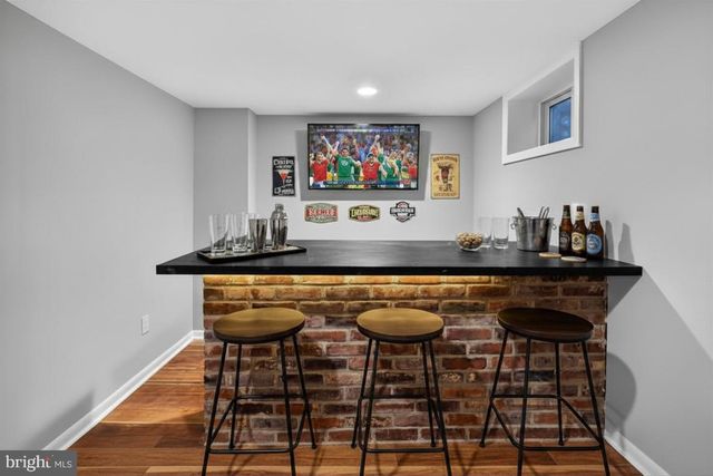 4042 DOVEVILLE LN, Fairfax, VA 22032