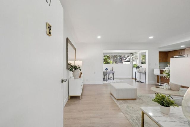 14225 Lora 21, Los Gatos, CA 95032