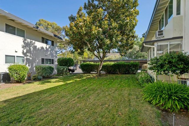 14225 Lora 21, Los Gatos, CA 95032