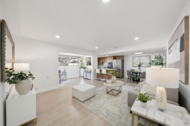 14225 Lora 21, Los Gatos, CA 95032
