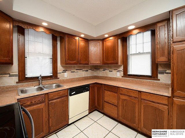 3034 Ida Street, Omaha, NE 68112