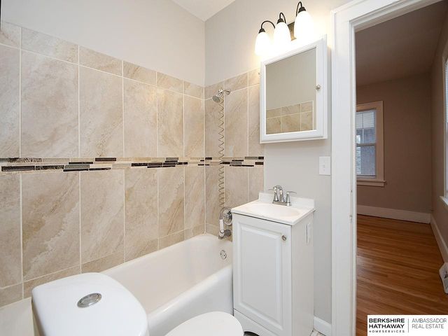 3034 Ida Street, Omaha, NE 68112