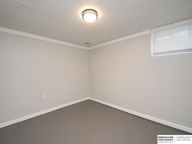 3034 Ida Street, Omaha, NE 68112