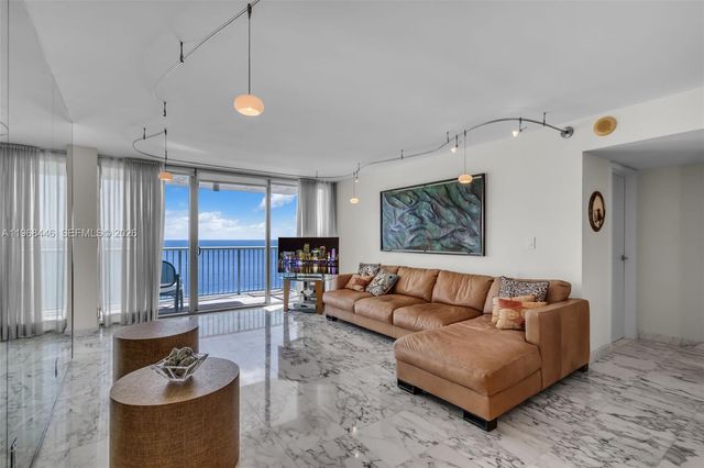 2655 Collins Ave 2211, Miami Beach, FL 33140