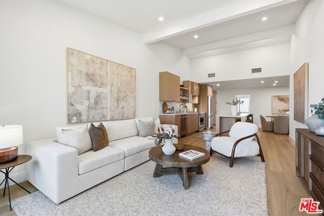 4600 Via Dolce 305, Marina Del Rey, CA 90292