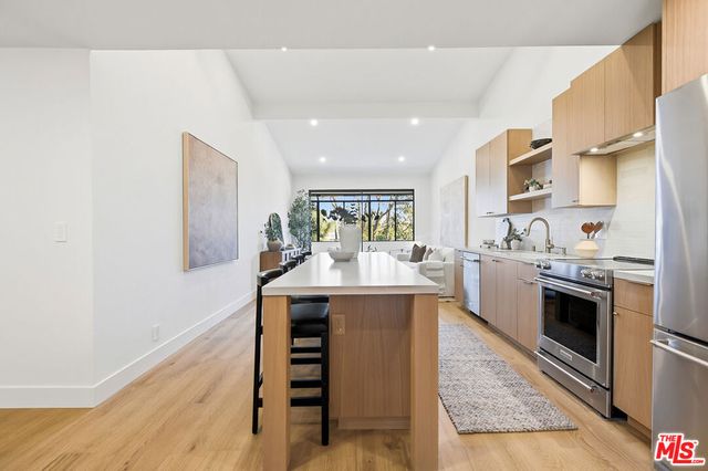 4600 Via Dolce 305, Marina Del Rey, CA 90292