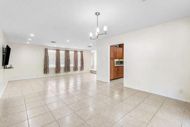 5313 Colbright Road, Lake Worth, FL 33467