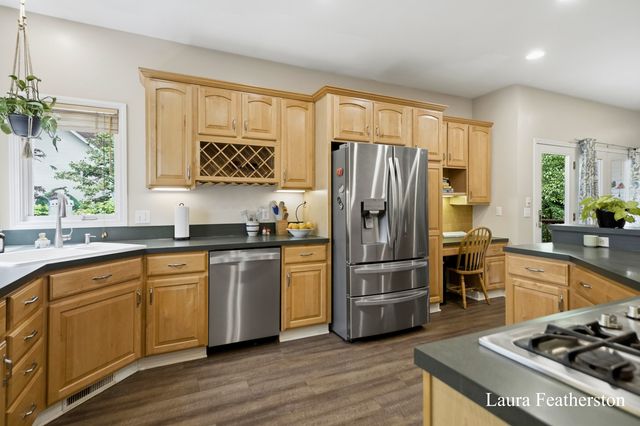 2291 Burton Pines Drive Se, City Of Kentwood, MI 49546