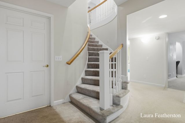 2291 Burton Pines Drive Se, City Of Kentwood, MI 49546