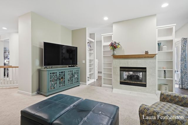 2291 Burton Pines Drive Se, City Of Kentwood, MI 49546
