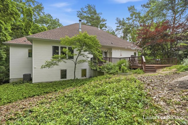 2291 Burton Pines Drive Se, City Of Kentwood, MI 49546