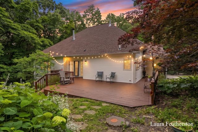 2291 Burton Pines Drive Se, City Of Kentwood, MI 49546