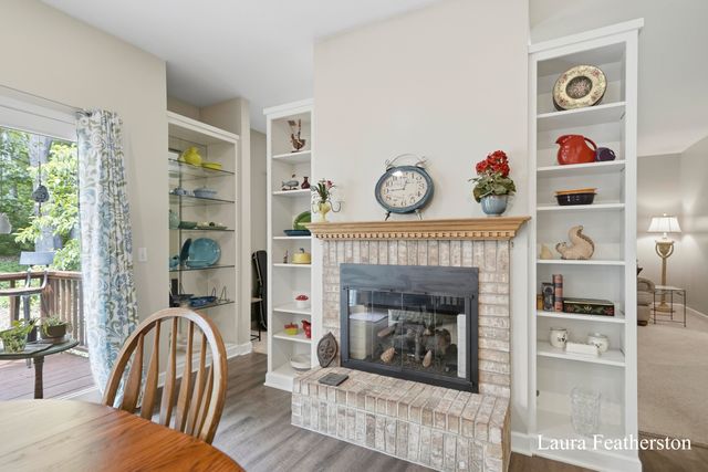 2291 Burton Pines Drive Se, City Of Kentwood, MI 49546