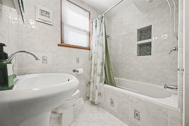 3121 Fleetwood Drive, Portage, MI 49024