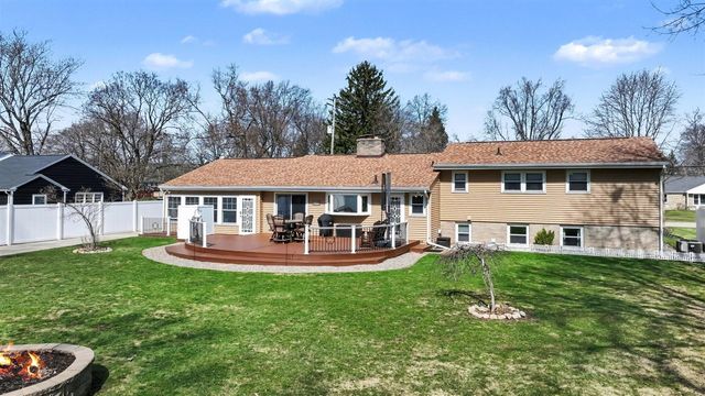 3121 Fleetwood Drive, Portage, MI 49024
