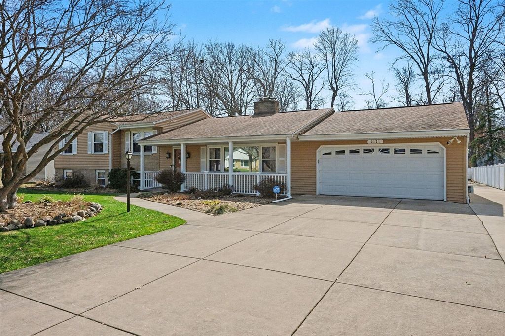 3121 Fleetwood Drive, Portage, MI 49024