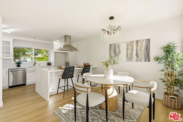 10521 Cedros Avenue, San Fernando, CA 91345