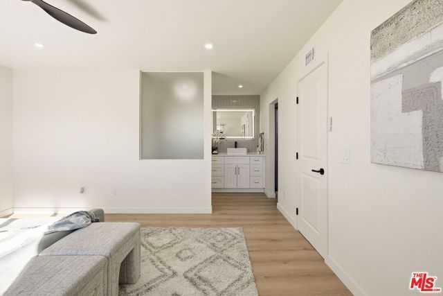 10521 Cedros Avenue, San Fernando, CA 91345