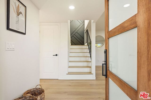 10521 Cedros Avenue, San Fernando, CA 91345