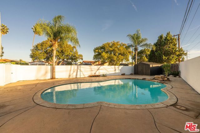 10521 Cedros Avenue, San Fernando, CA 91345