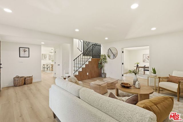 10521 Cedros Avenue, San Fernando, CA 91345