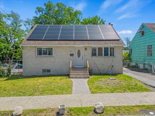 62 Front St, Paterson City, NJ 07522
