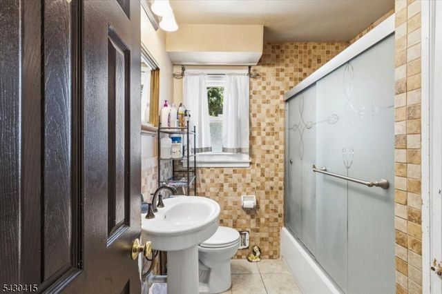 62 Front St, Paterson City, NJ 07522