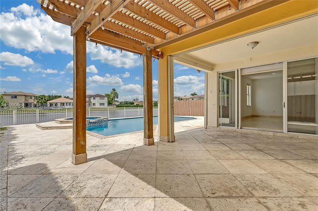 11304 NW 79th Ln, Doral, FL 33178