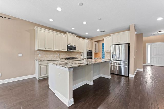 19184 LONG LAKE RANCH BOULEVARD, Lutz, FL 33558