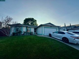 2272 Mount Whitney Dr, Pittsburg, CA 94565