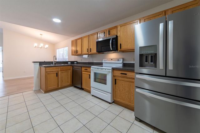 298 HAMMOCK COURT, Davenport, FL 33896