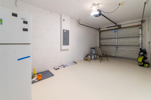 298 HAMMOCK COURT, Davenport, FL 33896