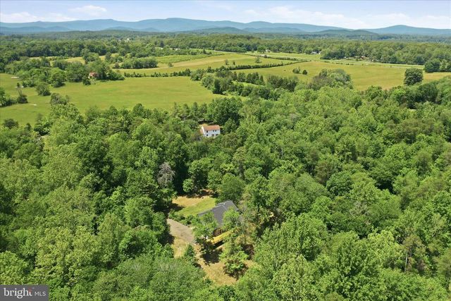 2391 HOLLY SPRINGS RD, Amissville, VA 20106