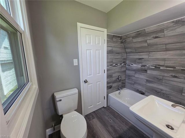 3104 Winchester DR, Portsmouth, VA 23707