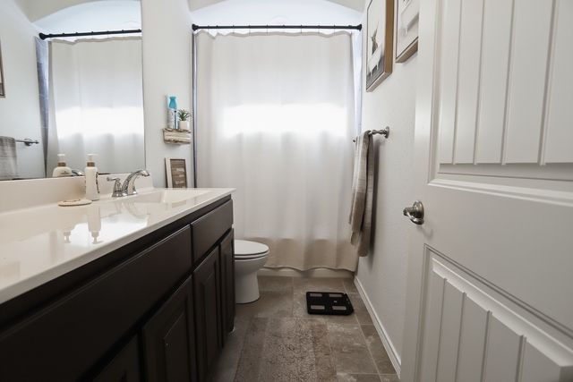 2452 Clay Creek Lane, Fort Worth, TX 76177