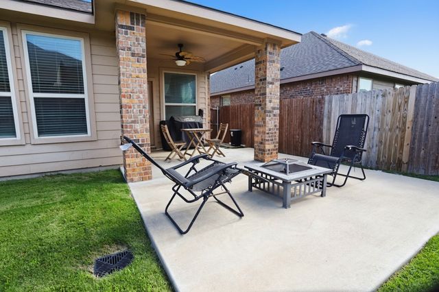 2452 Clay Creek Lane, Fort Worth, TX 76177