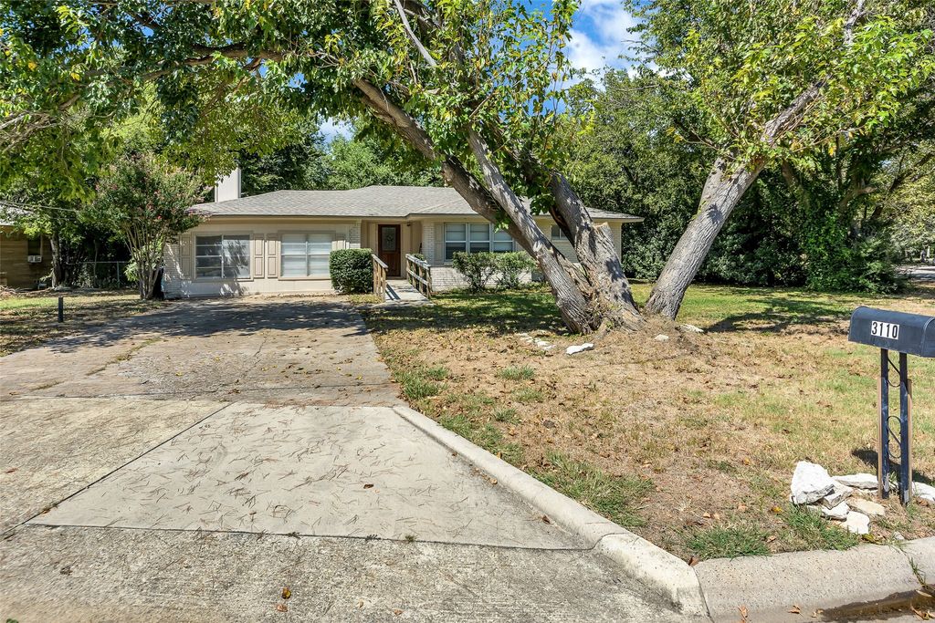 3110 Heather Lane, Denton, TX 76209
