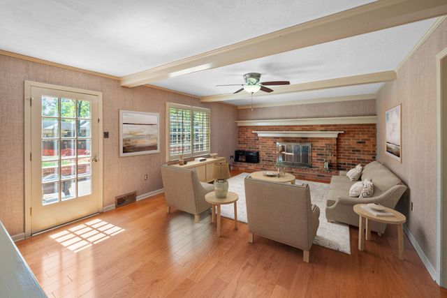 7545 WHEATLEY DR, Germantown, TN 38138