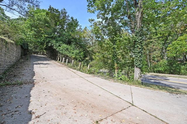 2590 Hunt Road, Reading, OH 45236