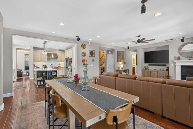 3155 Willow Bridge Ct, Roseville, CA 95747