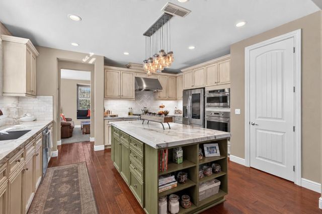3155 Willow Bridge Ct, Roseville, CA 95747