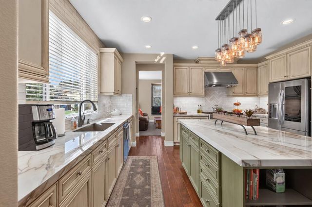 3155 Willow Bridge Ct, Roseville, CA 95747